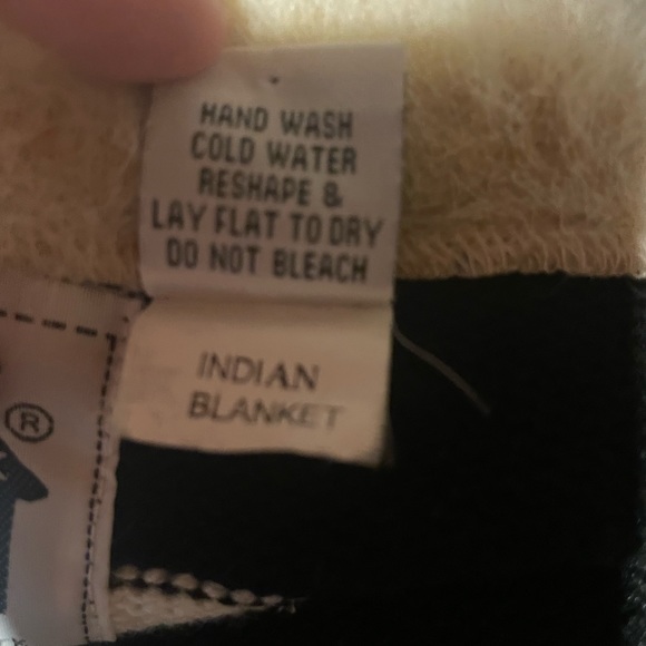 Great condition no rips stains or tears - Picture 13 of 14